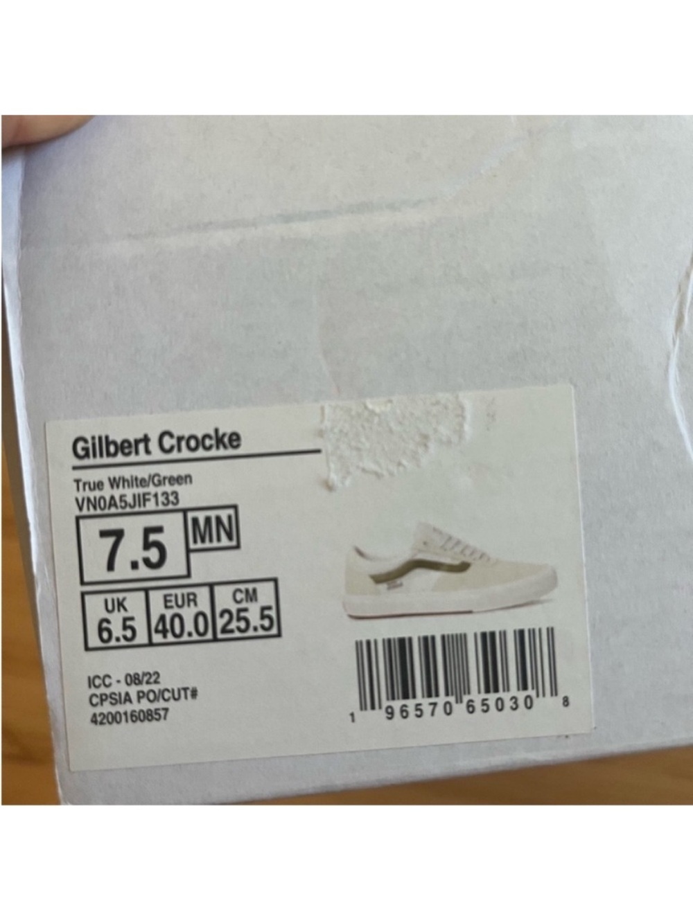 Vans Gilbert Crockett Shoe
True White / Green Women 9.0 US
Mens 7.5 US - Picture 13 of 13